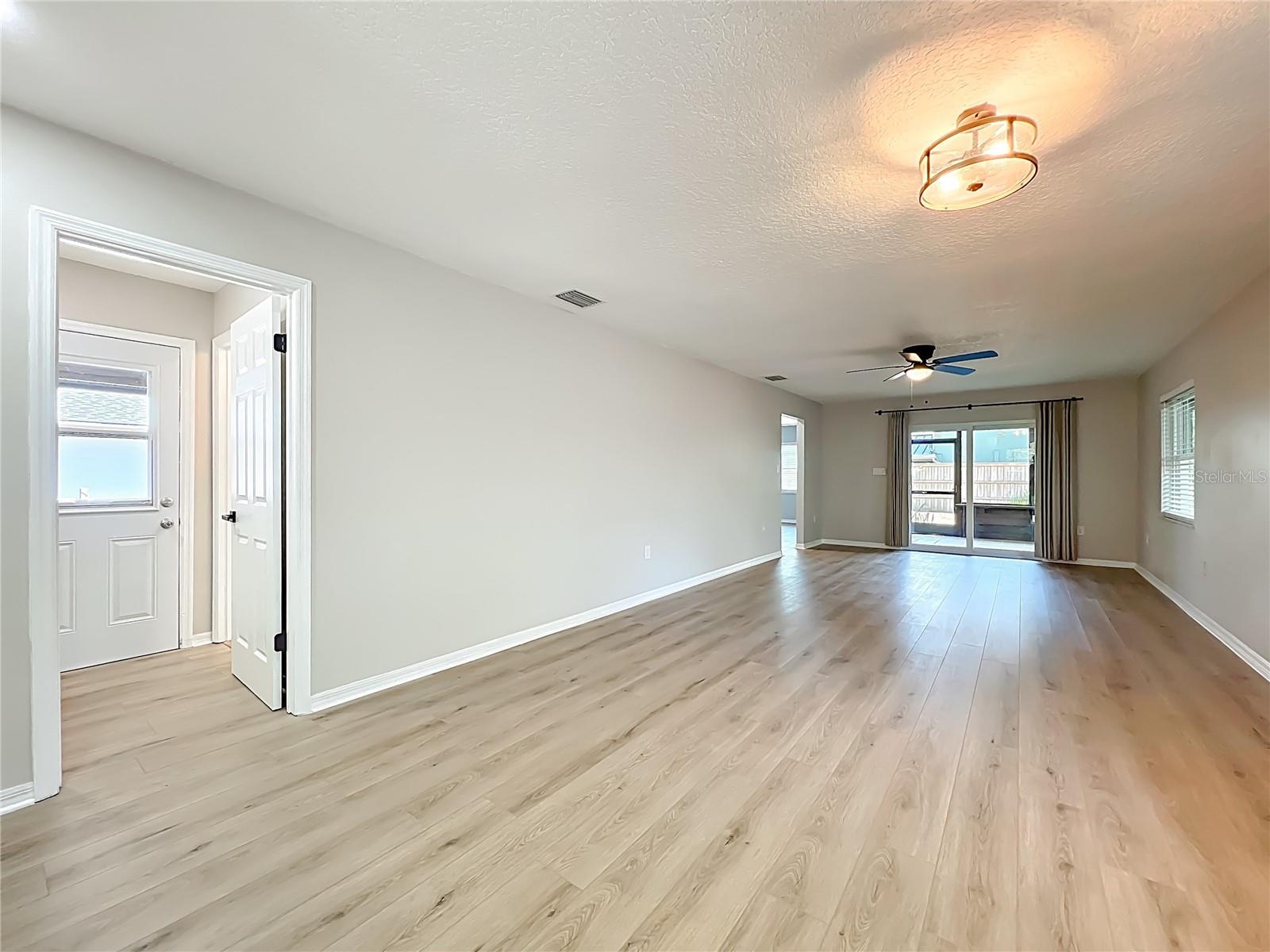 Image 3 of 27 For 30848 Deal Drive