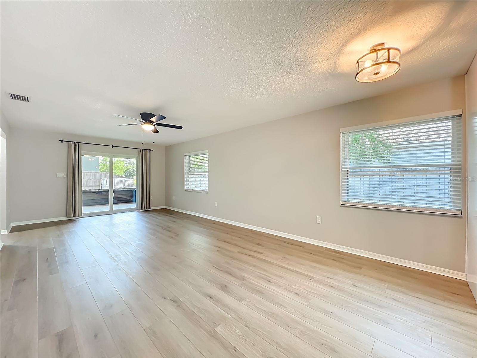 Image 5 of 27 For 30848 Deal Drive