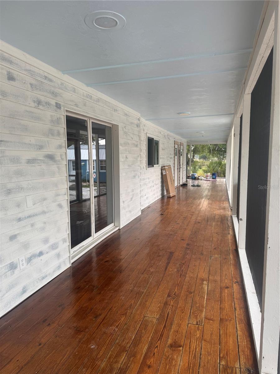 Image 5 of 19 For 10963 Shelfer Avenue