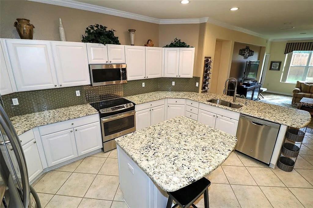 Image 9 of 61 For 9255 120th Loop