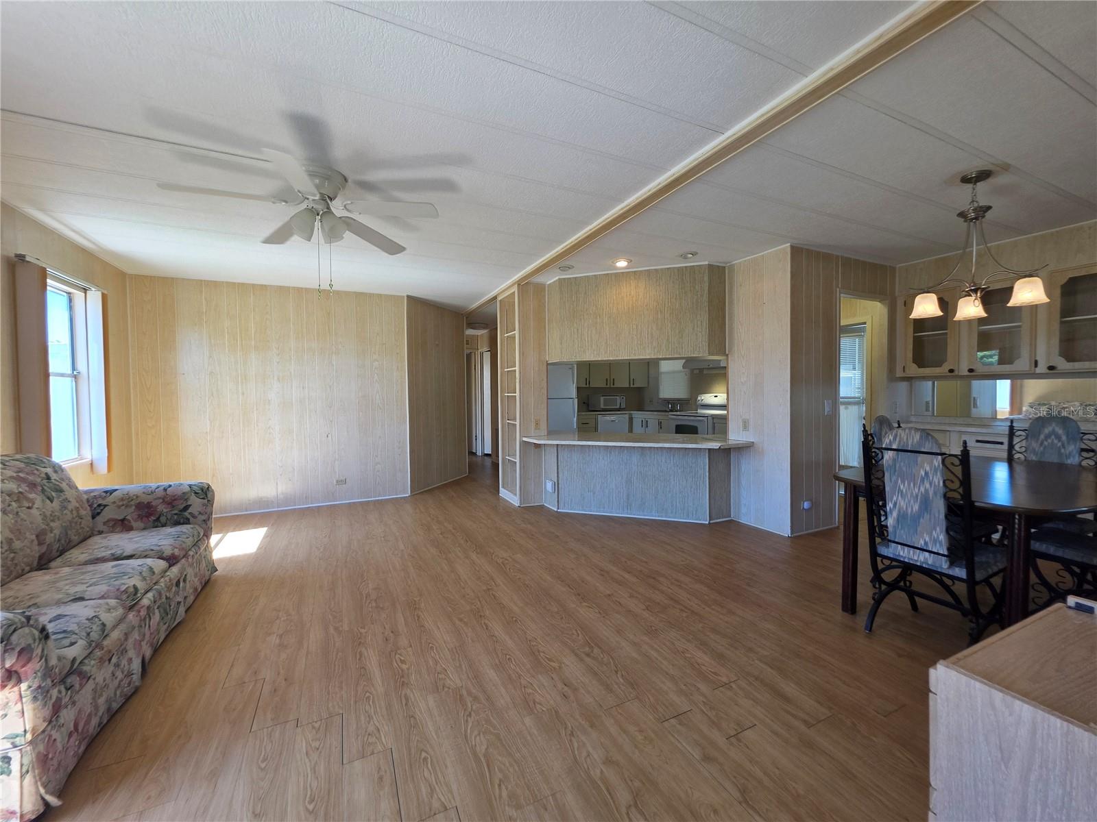 Image 21 of 41 For 1227 Nassau Circle