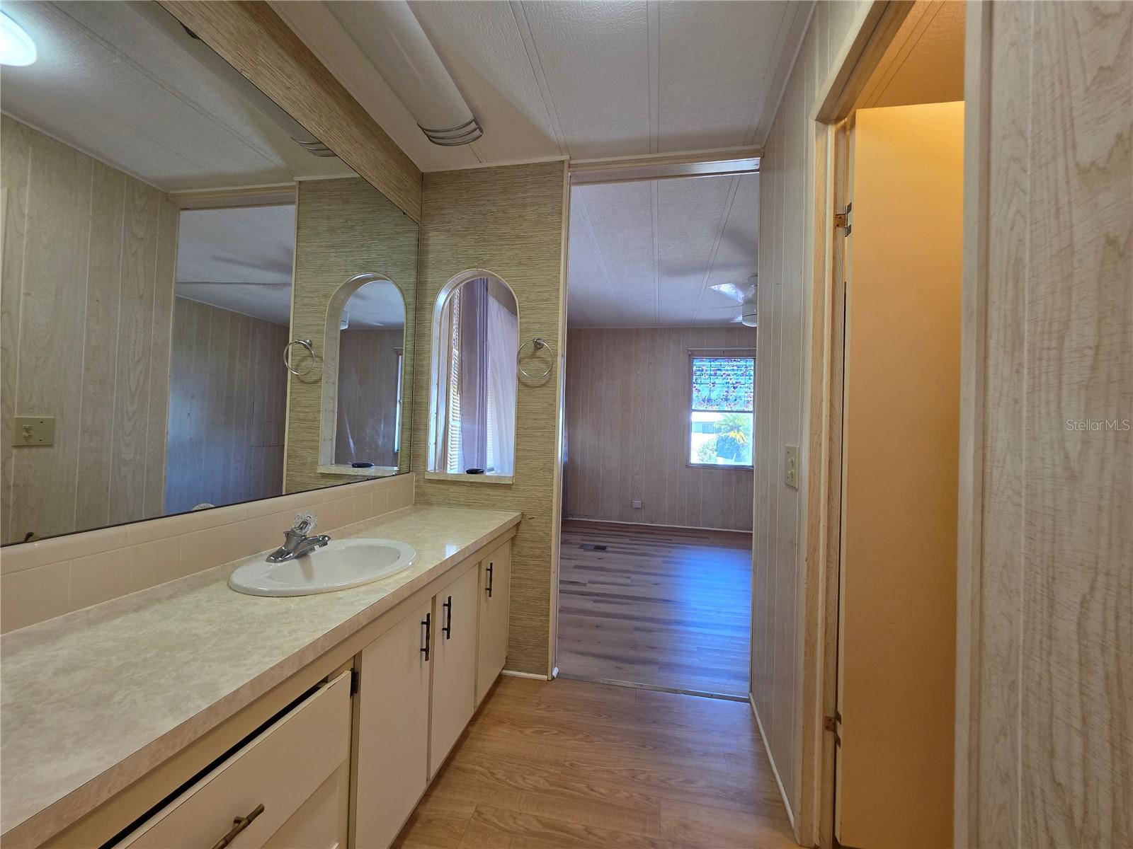 Image 27 of 41 For 1227 Nassau Circle