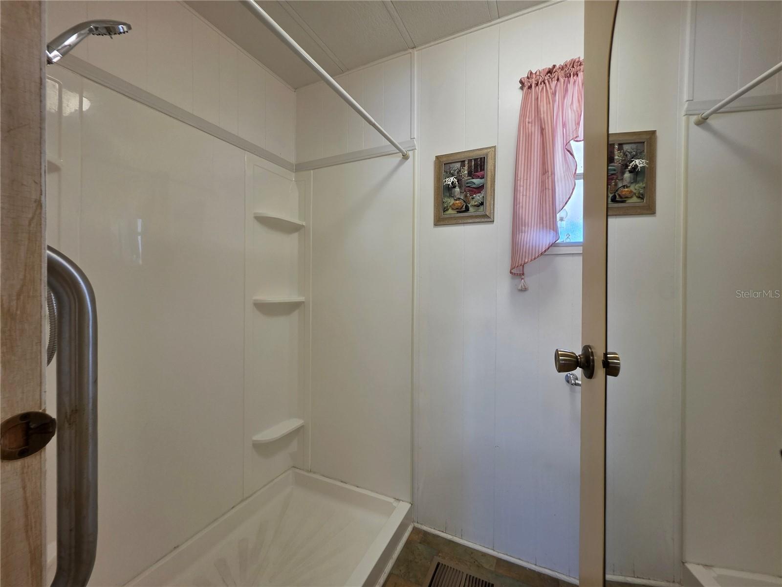 Image 28 of 41 For 1227 Nassau Circle