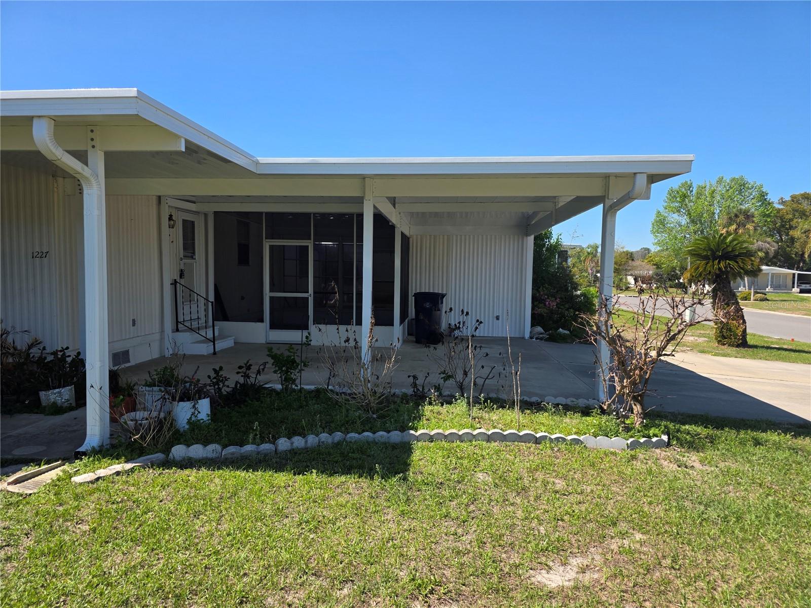 Image 37 of 41 For 1227 Nassau Circle