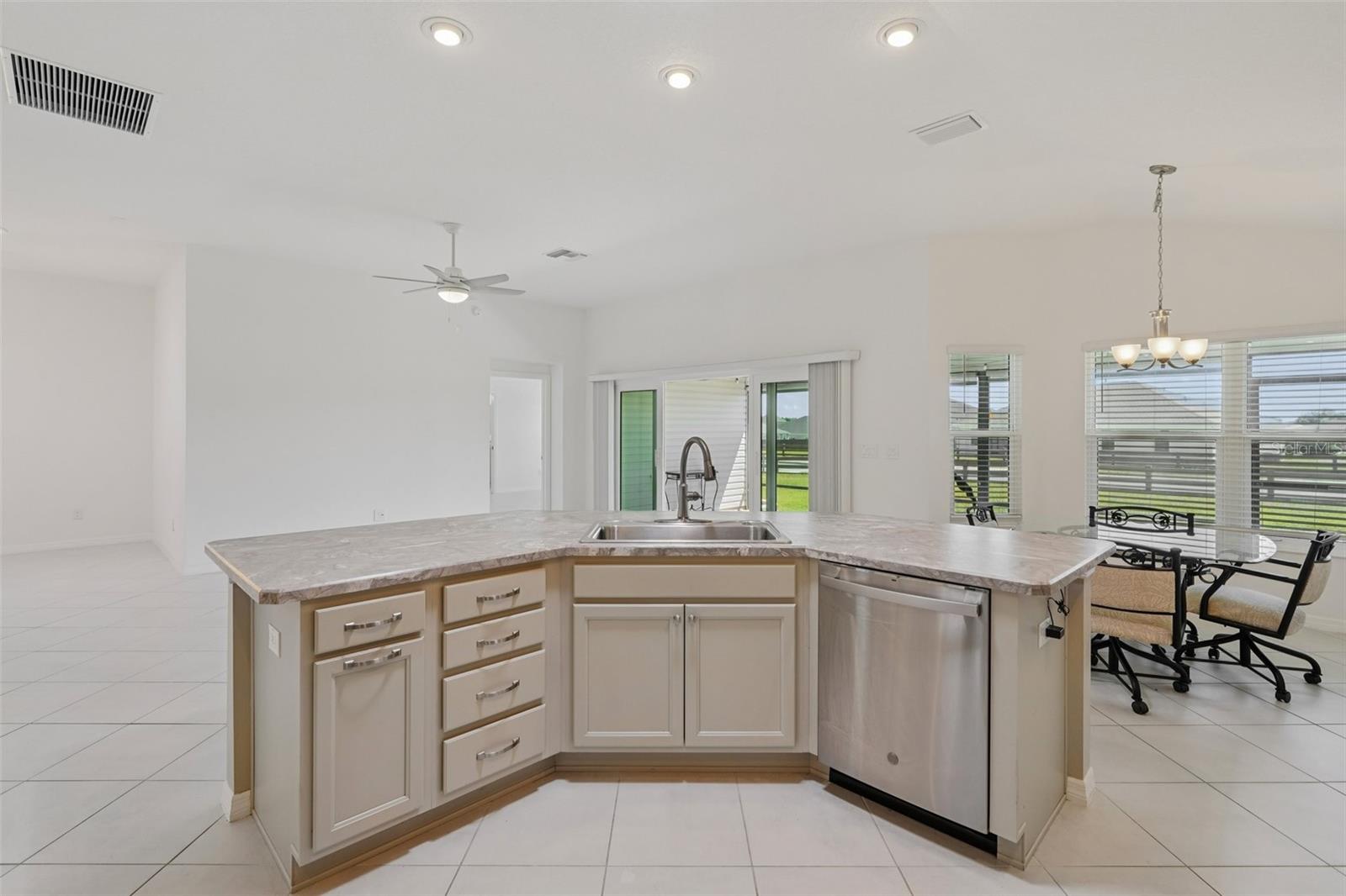 Image 18 of 43 For 3279 Dzuro Drive