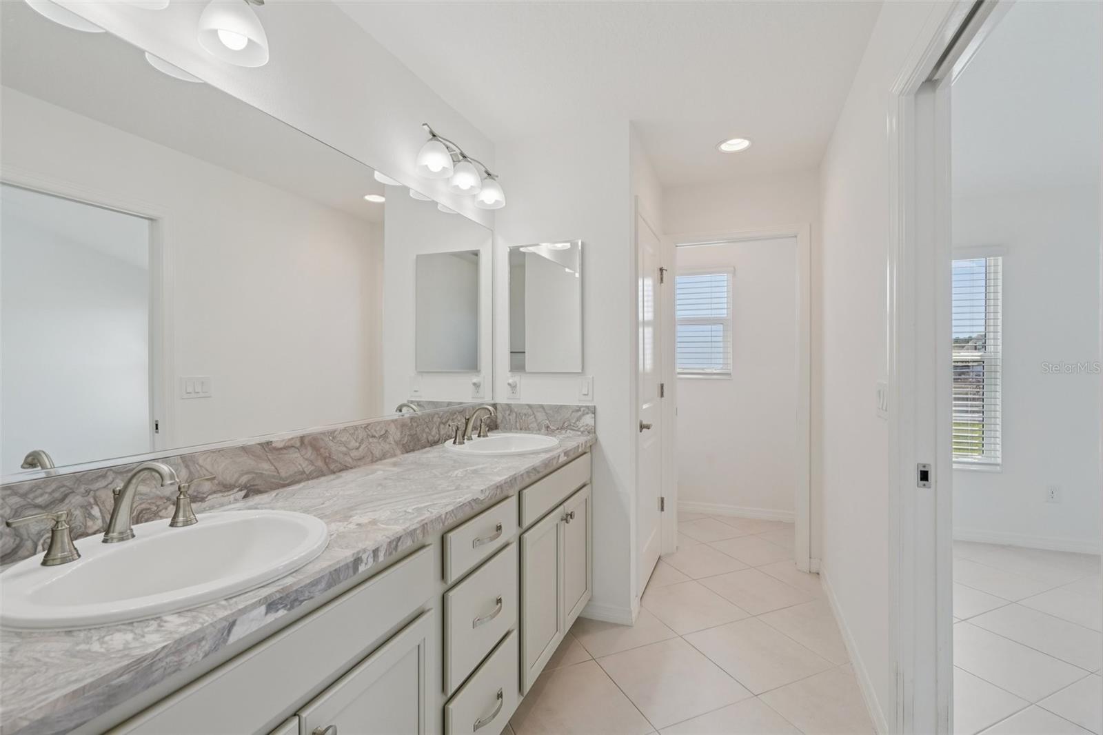 Image 26 of 43 For 3279 Dzuro Drive