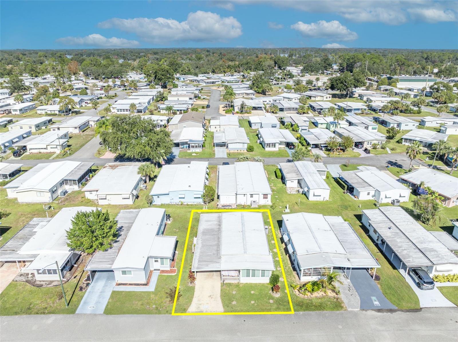 Image 26 of 43 For 223 Paradise S