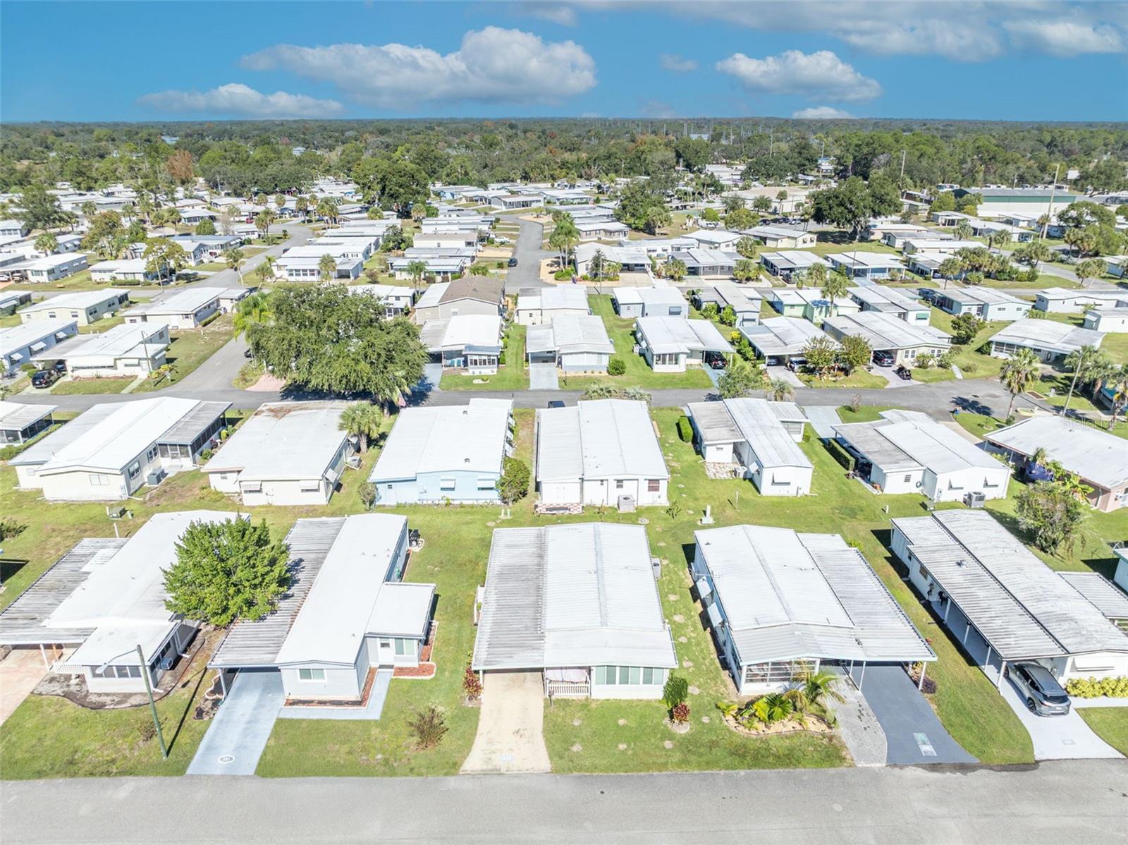 Image 27 of 43 For 223 Paradise S