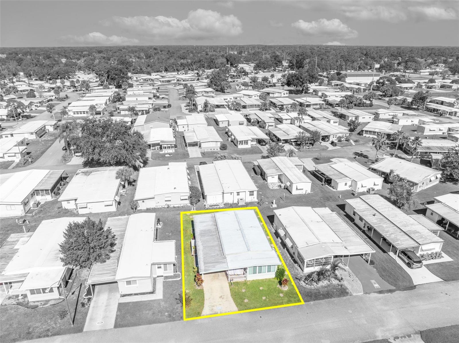 Image 29 of 43 For 223 Paradise S