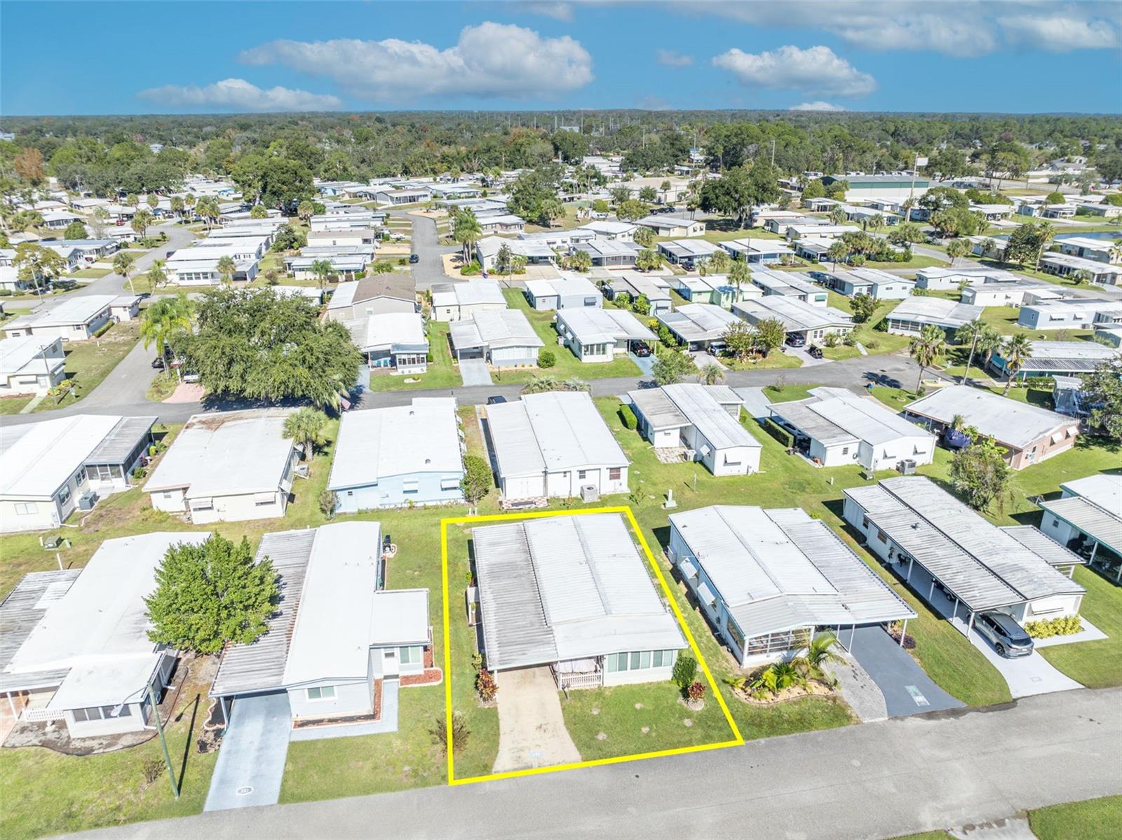 Image 30 of 43 For 223 Paradise S