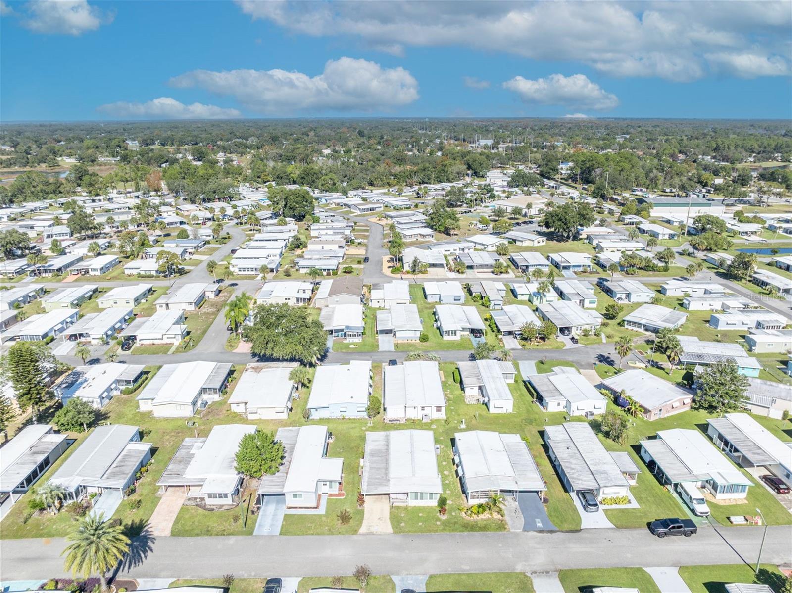 Image 33 of 43 For 223 Paradise S