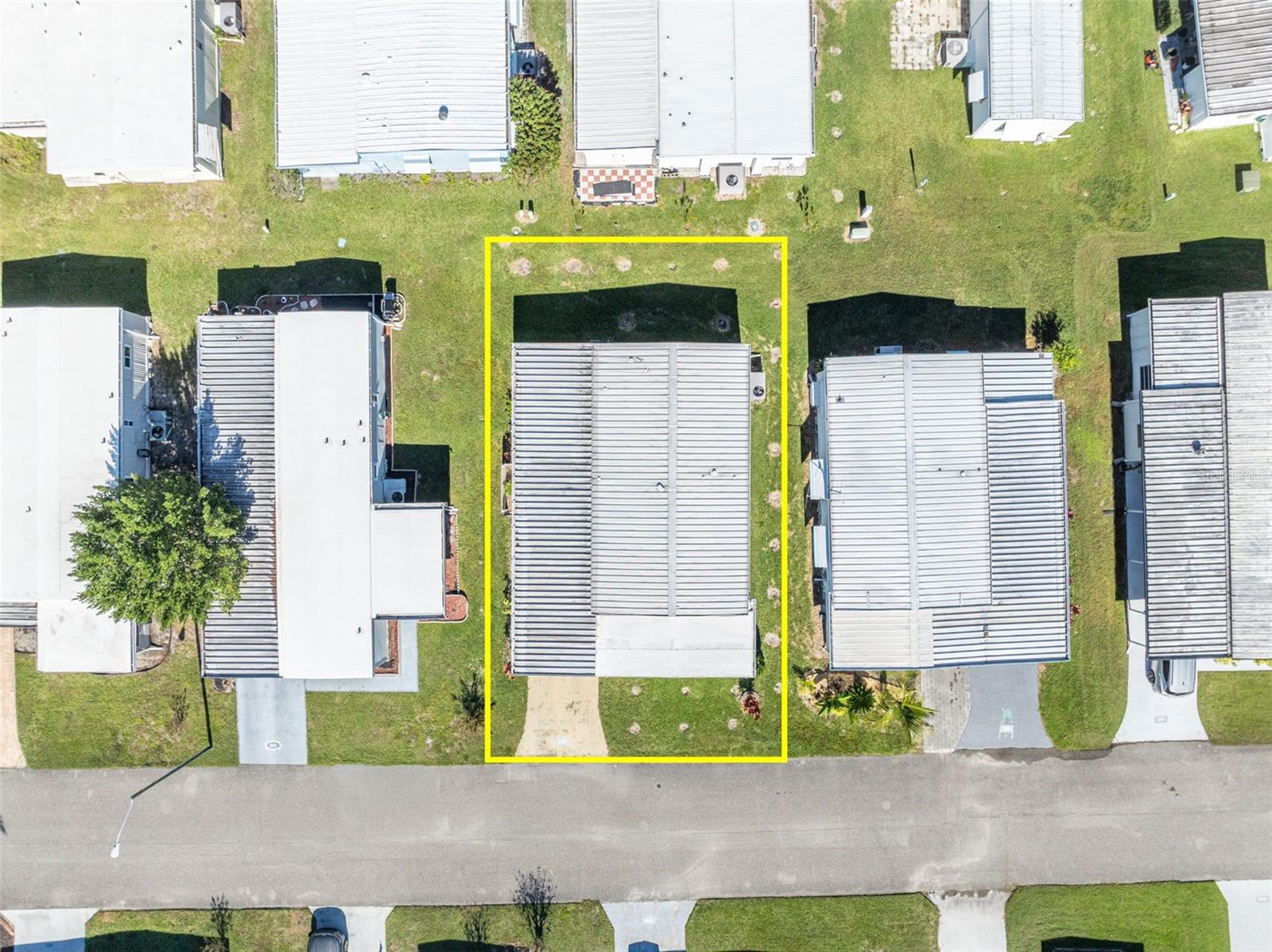 Image 34 of 43 For 223 Paradise S