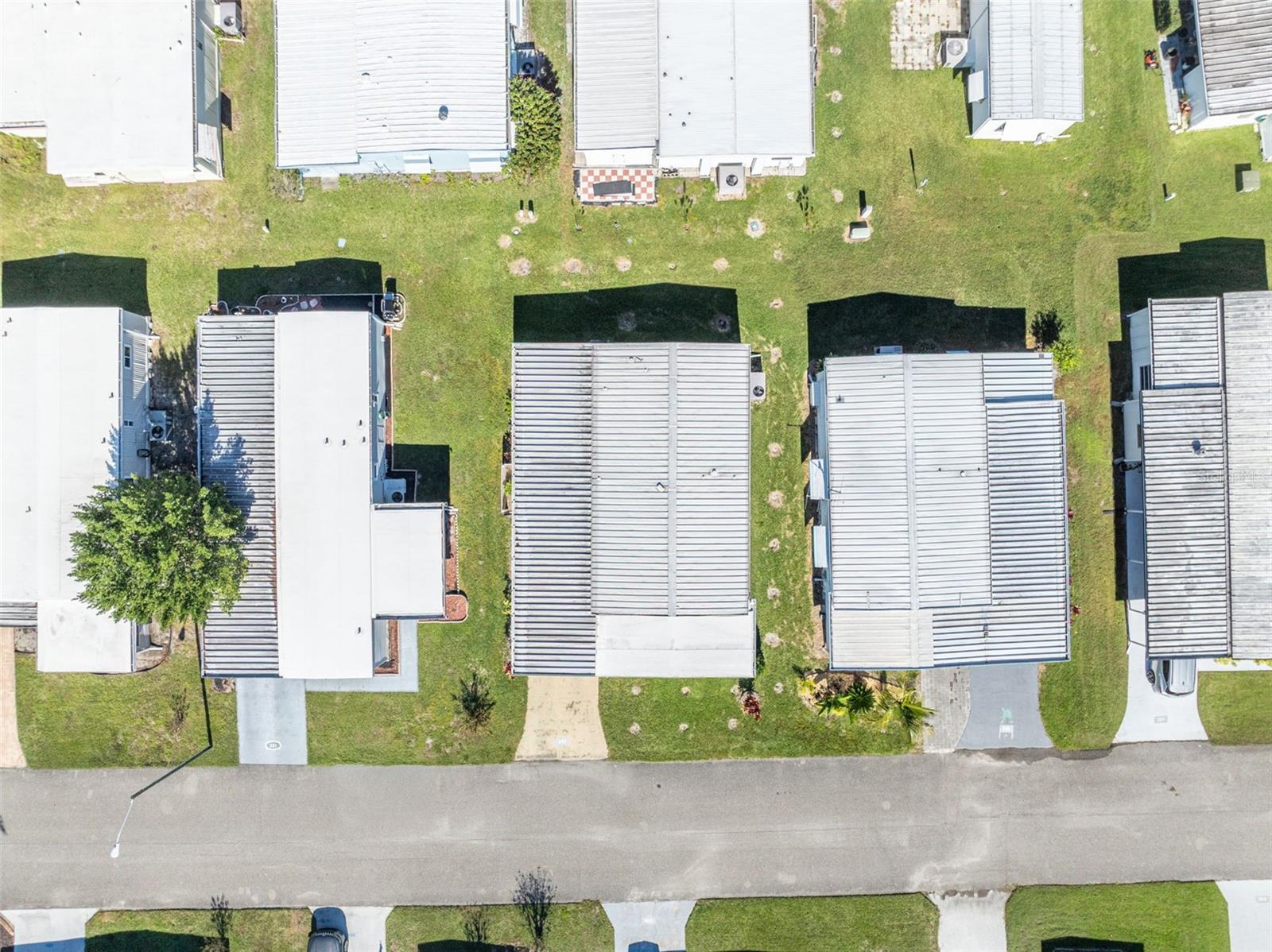 Image 35 of 43 For 223 Paradise S