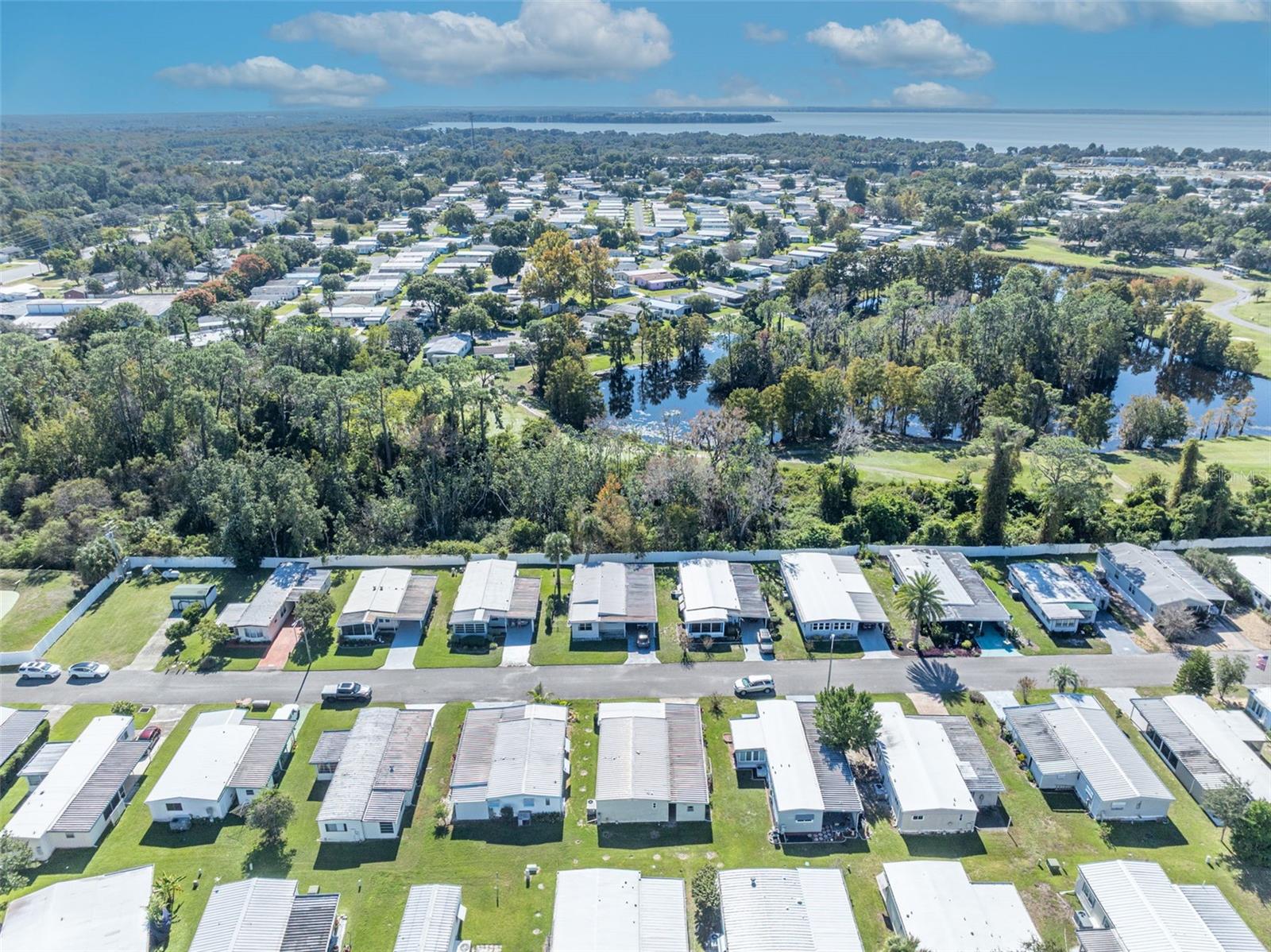 Image 39 of 43 For 223 Paradise S