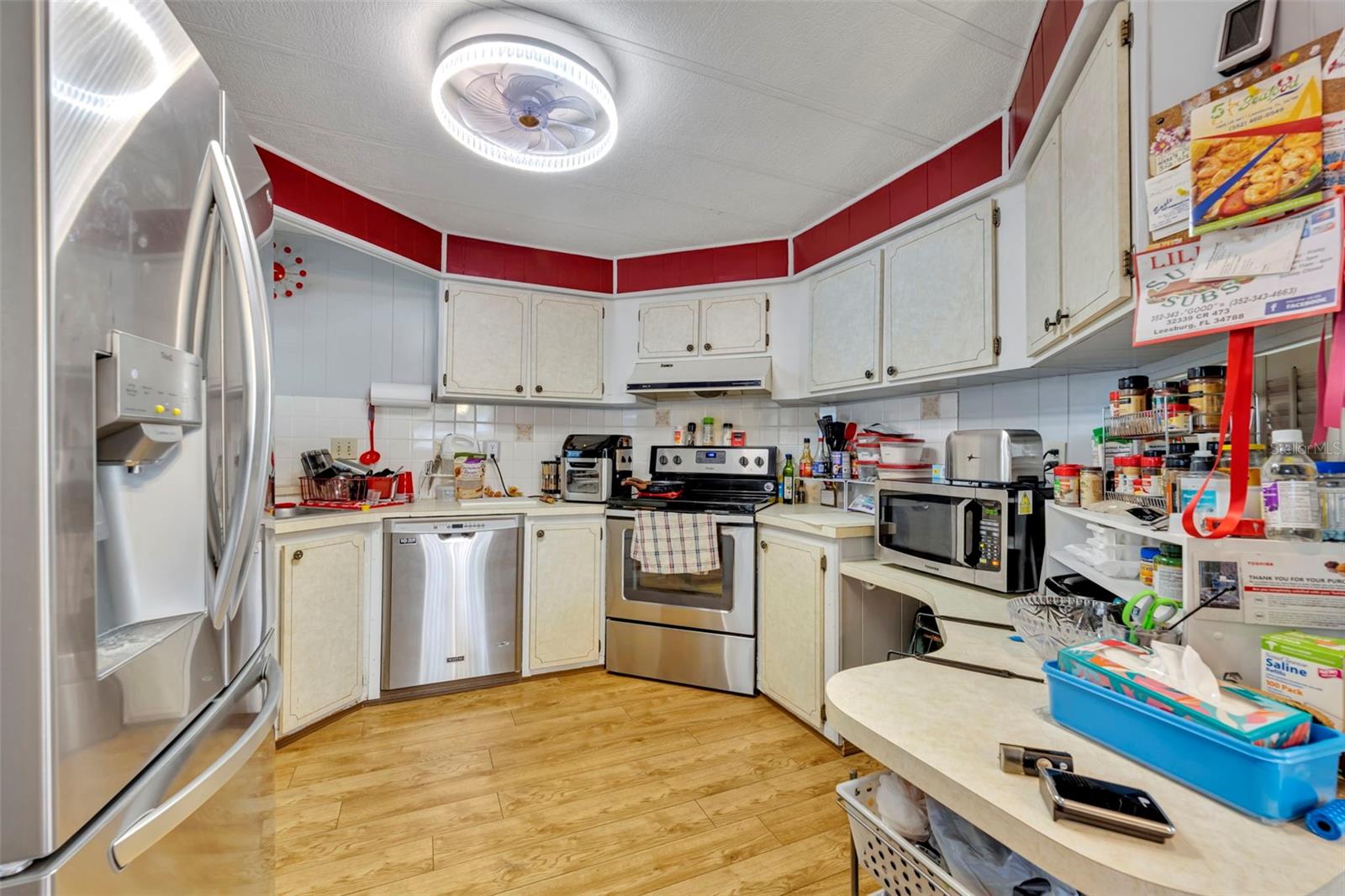 Image 7 of 43 For 223 Paradise S