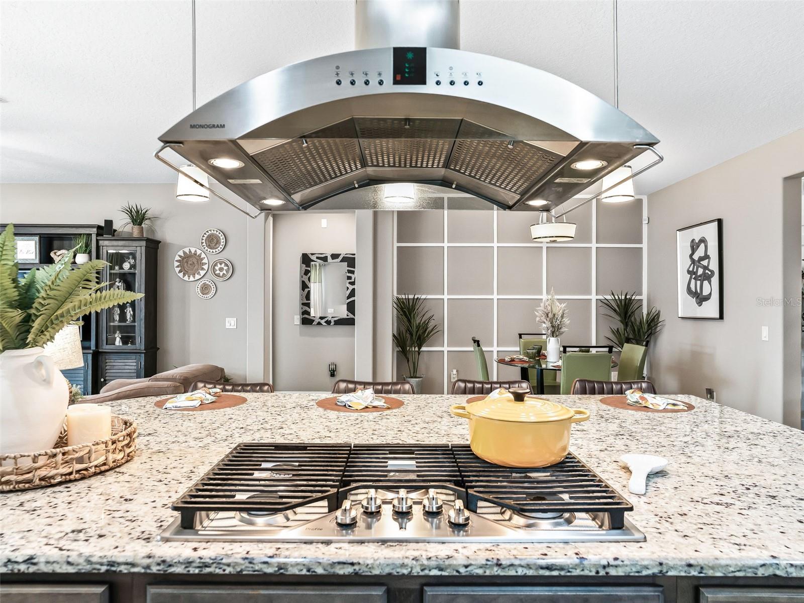 Image 19 of 54 For 5662 40th Loop