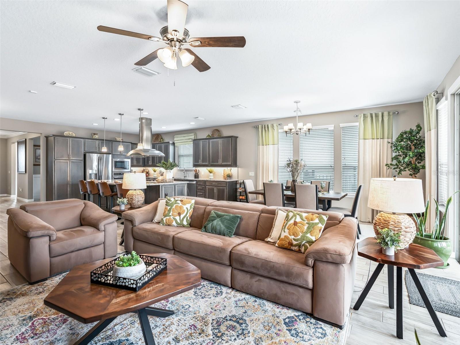 Image 22 of 54 For 5662 40th Loop