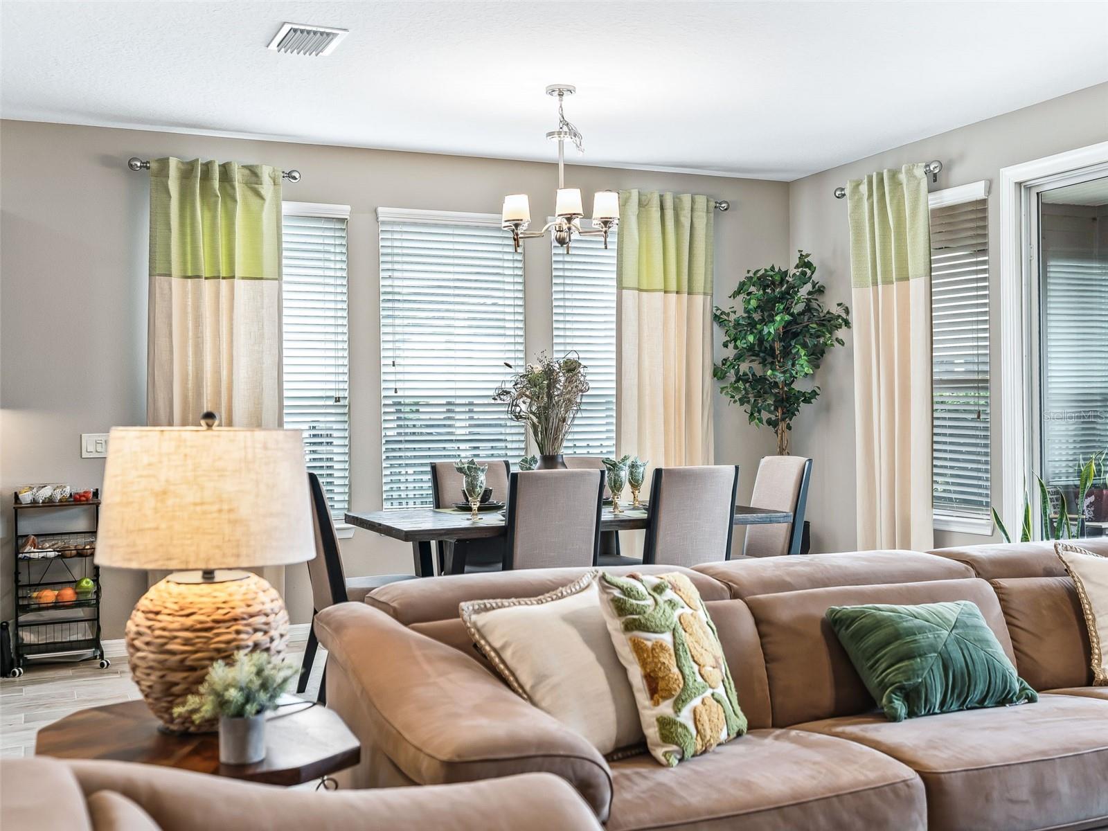 Image 23 of 54 For 5662 40th Loop