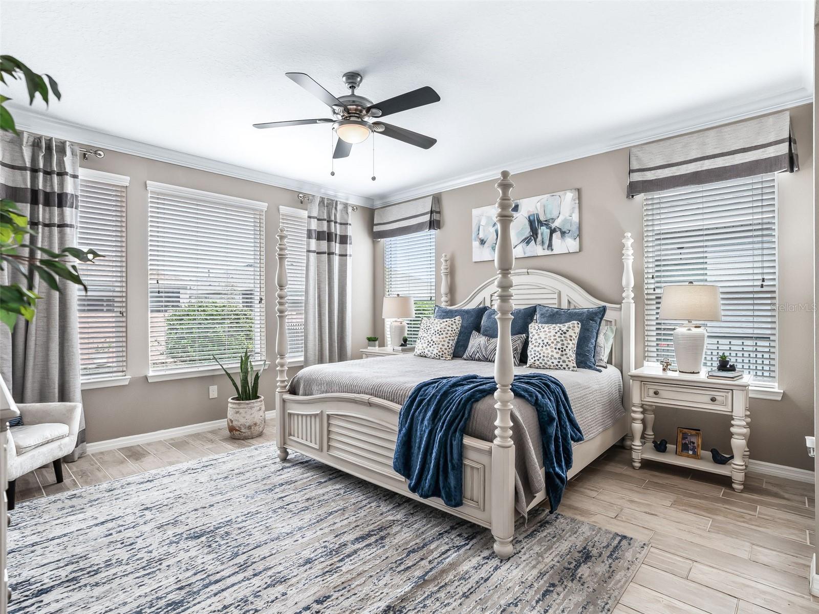 Image 25 of 54 For 5662 40th Loop