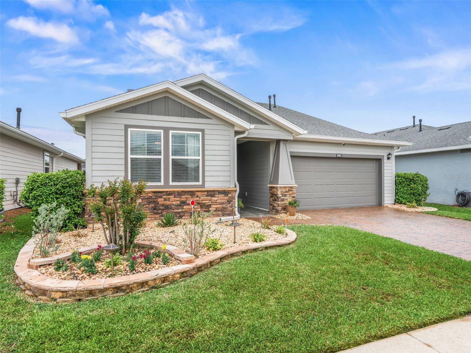 Image 3 of 54 For 5662 40th Loop