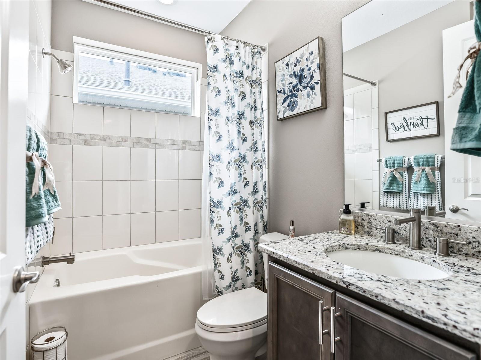 Image 37 of 54 For 5662 40th Loop