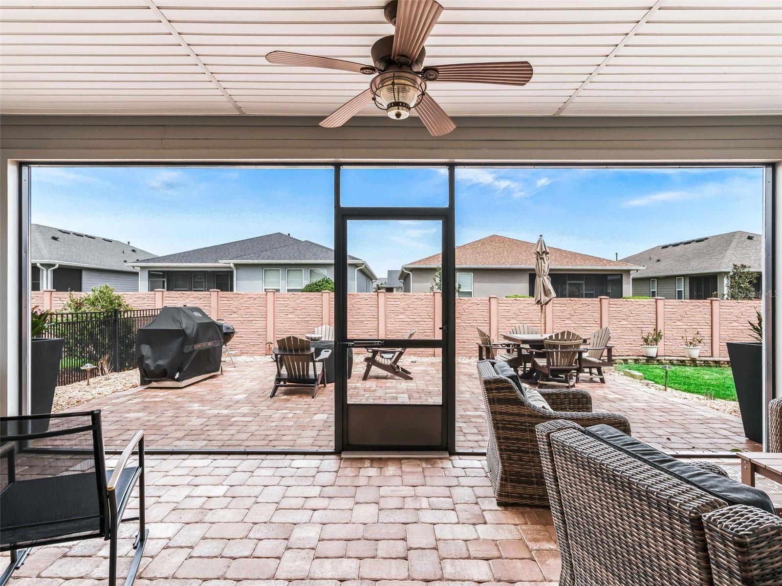 Image 39 of 54 For 5662 40th Loop