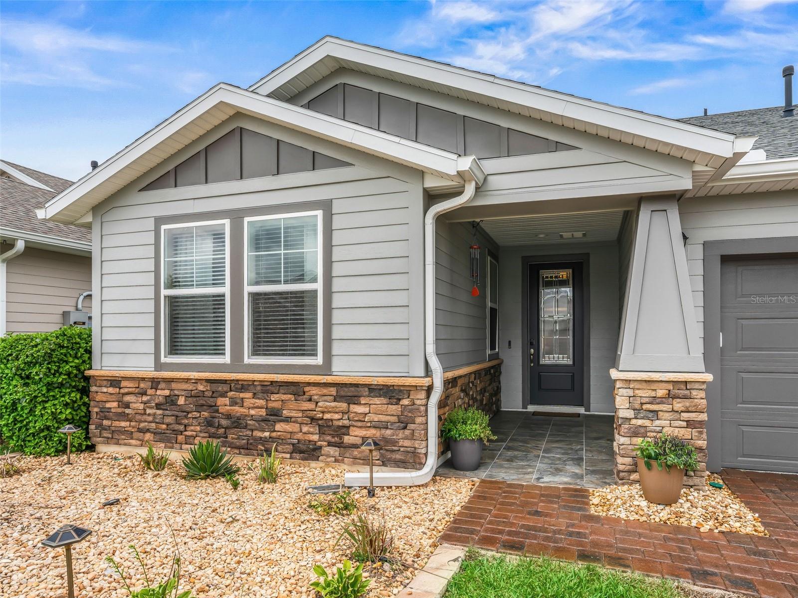 Image 4 of 54 For 5662 40th Loop