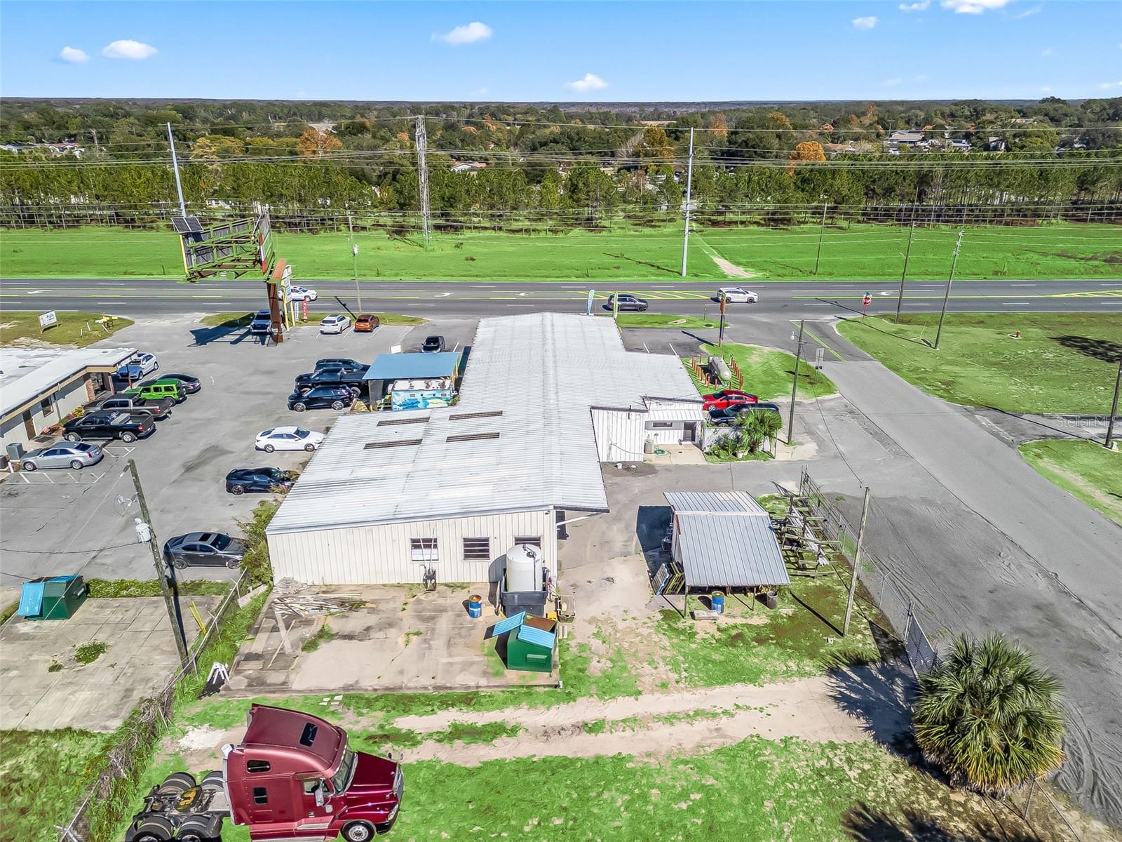 Image 12 of 45 For 9594 Maricamp Road