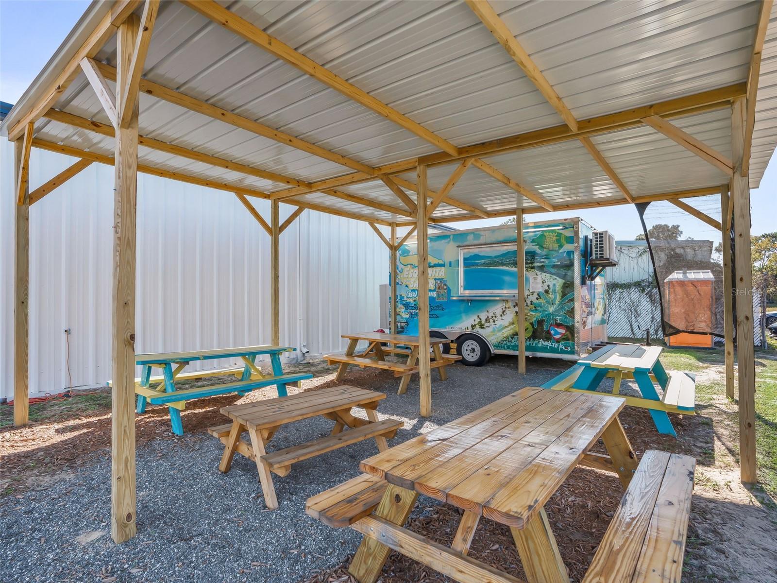 Image 14 of 45 For 9594 Maricamp Road