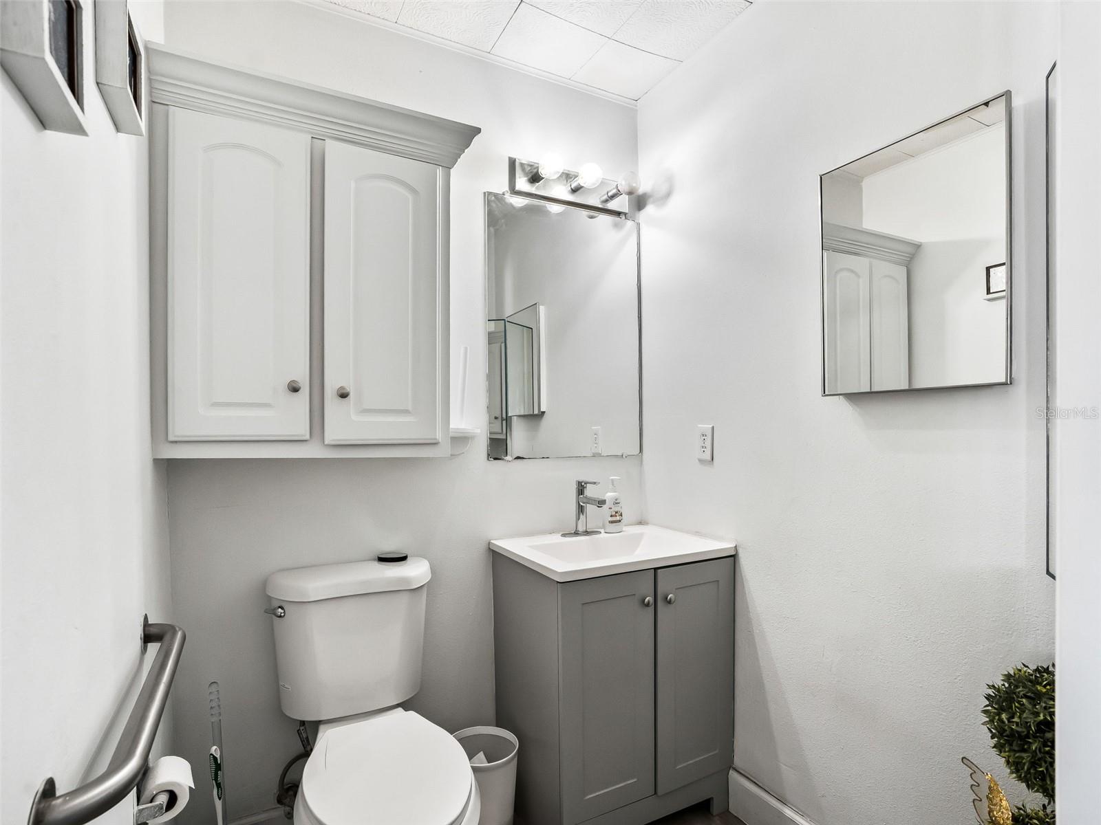 Image 30 of 45 For 9594 Maricamp Road