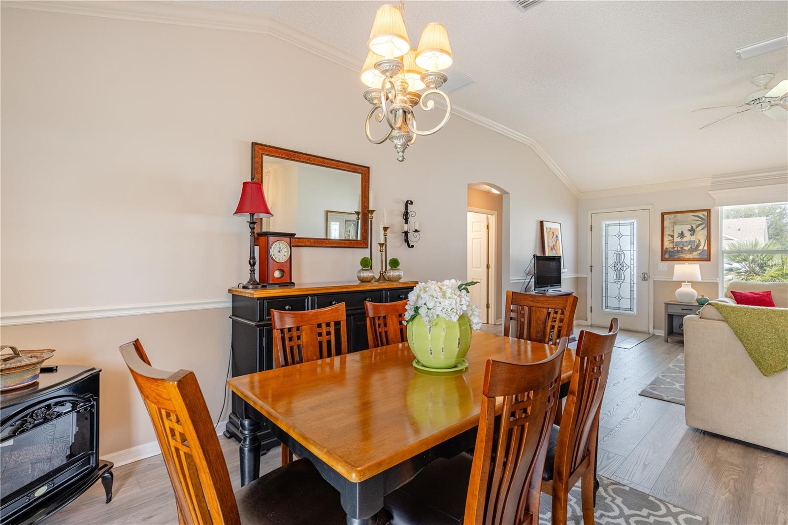 Image 18 of 44 For 2104 Callaway Drive