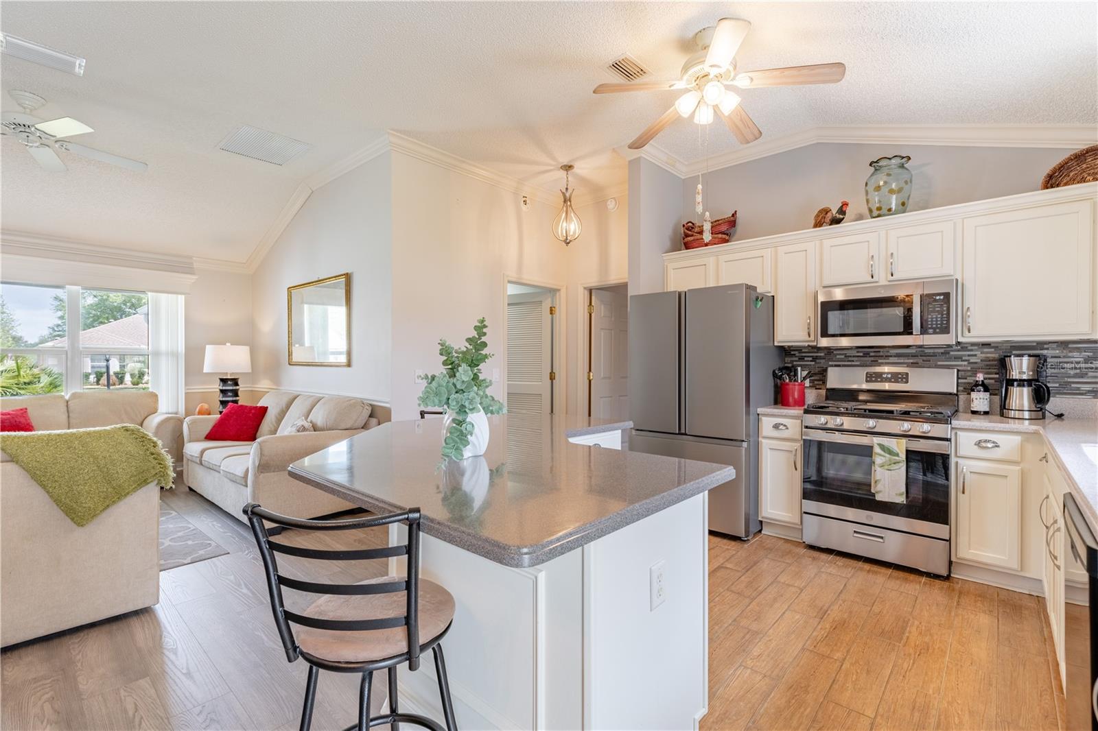 Image 21 of 44 For 2104 Callaway Drive