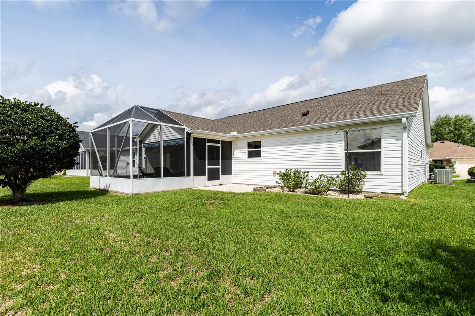 Image 37 of 44 For 2104 Callaway Drive