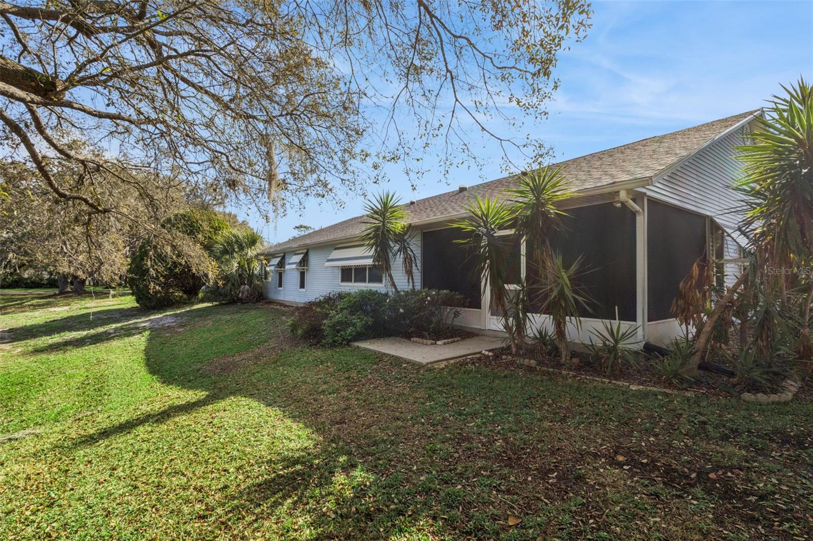 Image 29 of 41 For 828 Dundee Circle