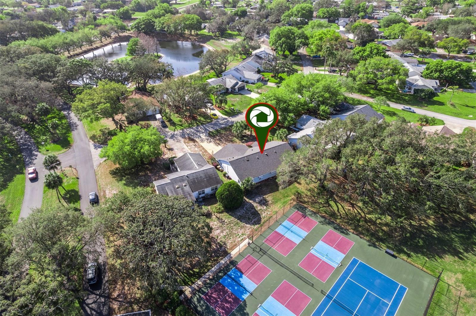 Image 36 of 41 For 828 Dundee Circle