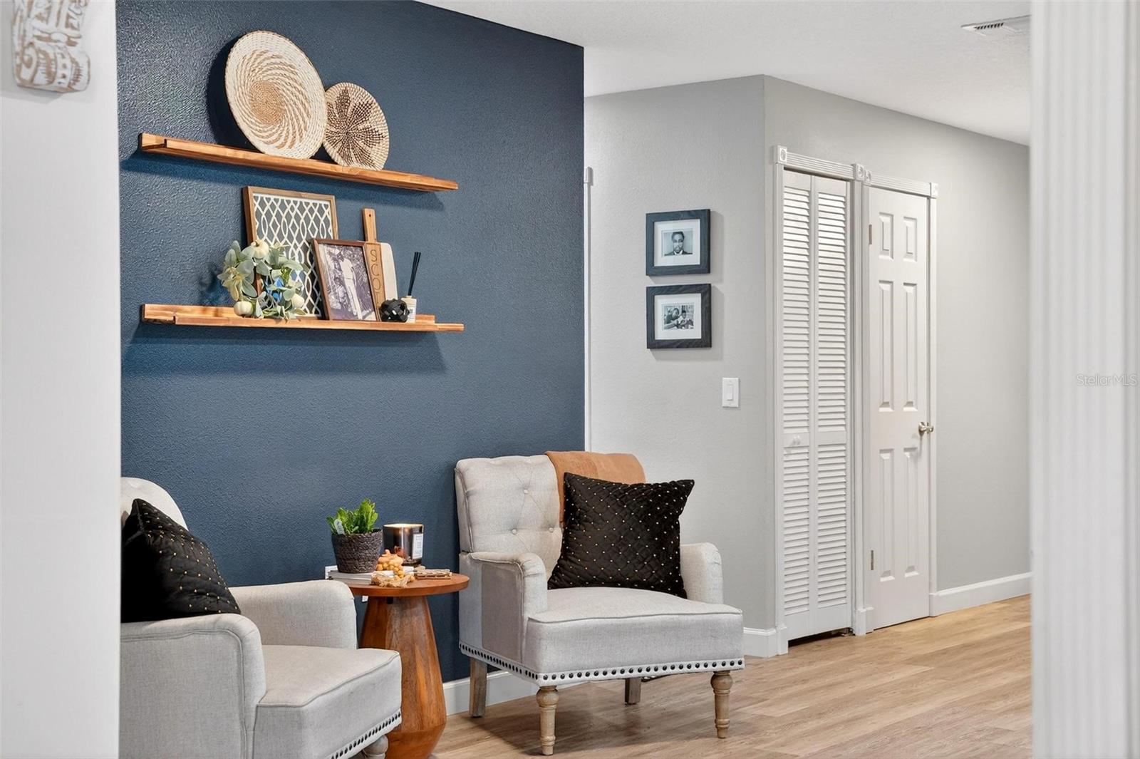 Image 13 of 71 For 106 Portland Street