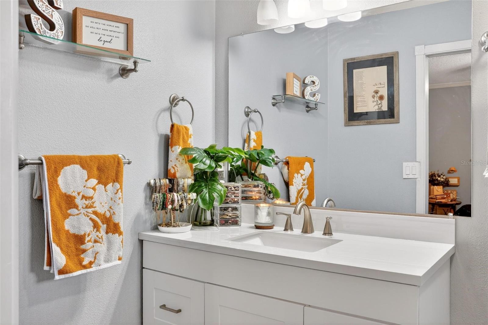 Image 16 of 71 For 106 Portland Street