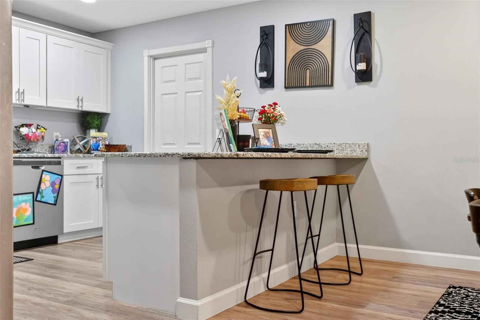 Image 17 of 71 For 106 Portland Street