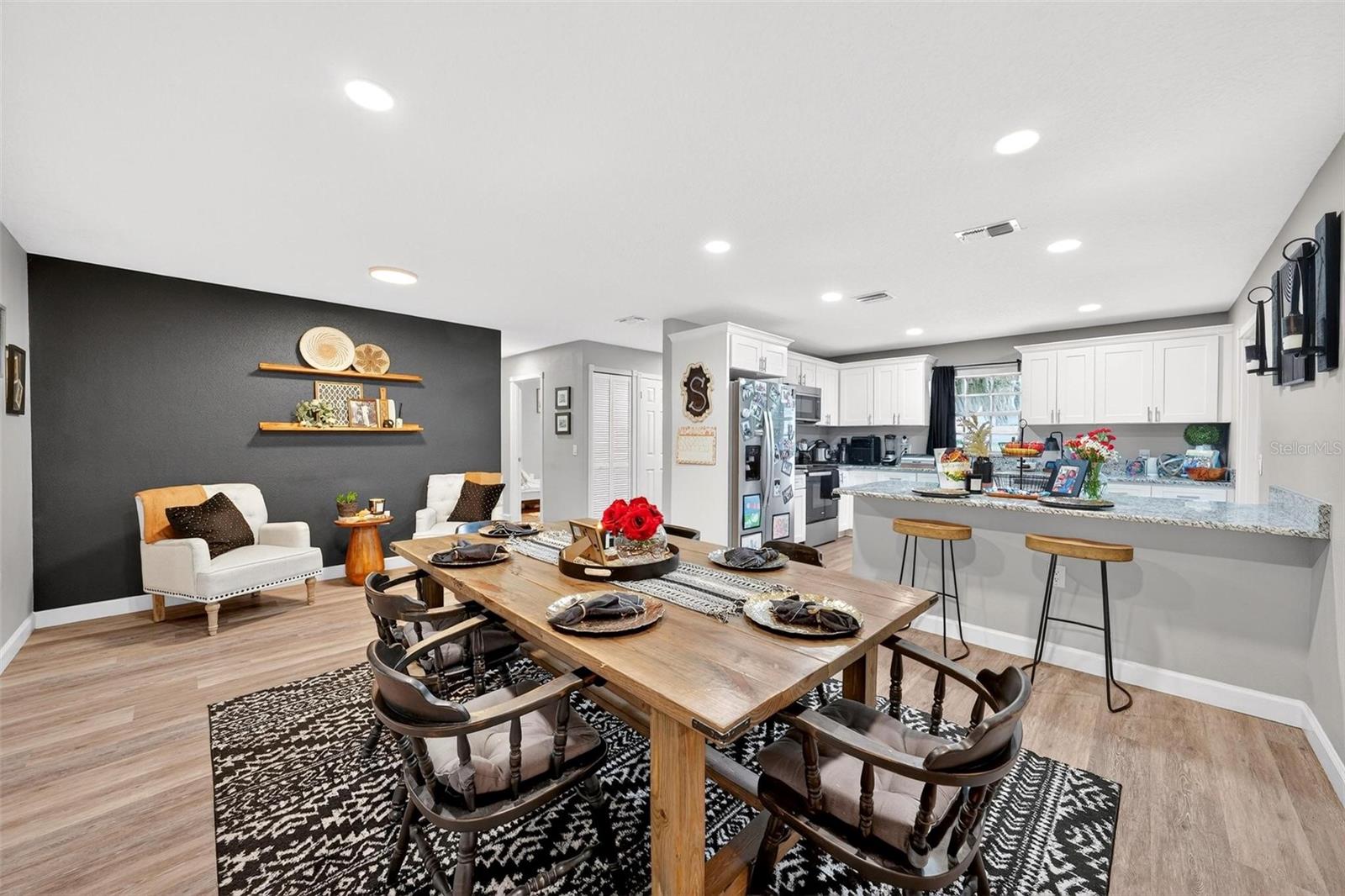 Image 22 of 71 For 106 Portland Street