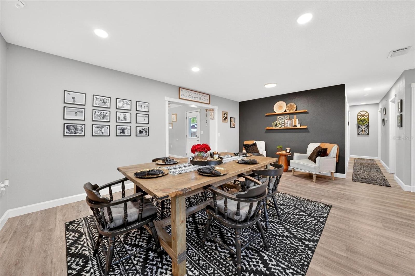 Image 23 of 71 For 106 Portland Street