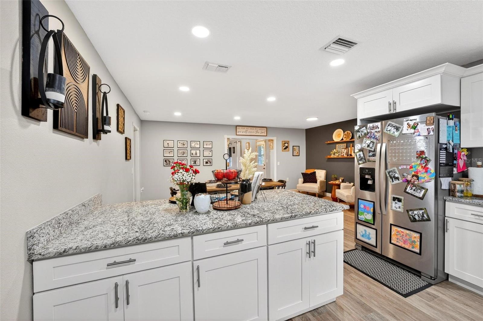 Image 28 of 71 For 106 Portland Street