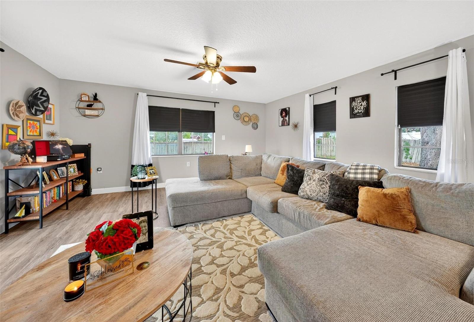 Image 32 of 71 For 106 Portland Street