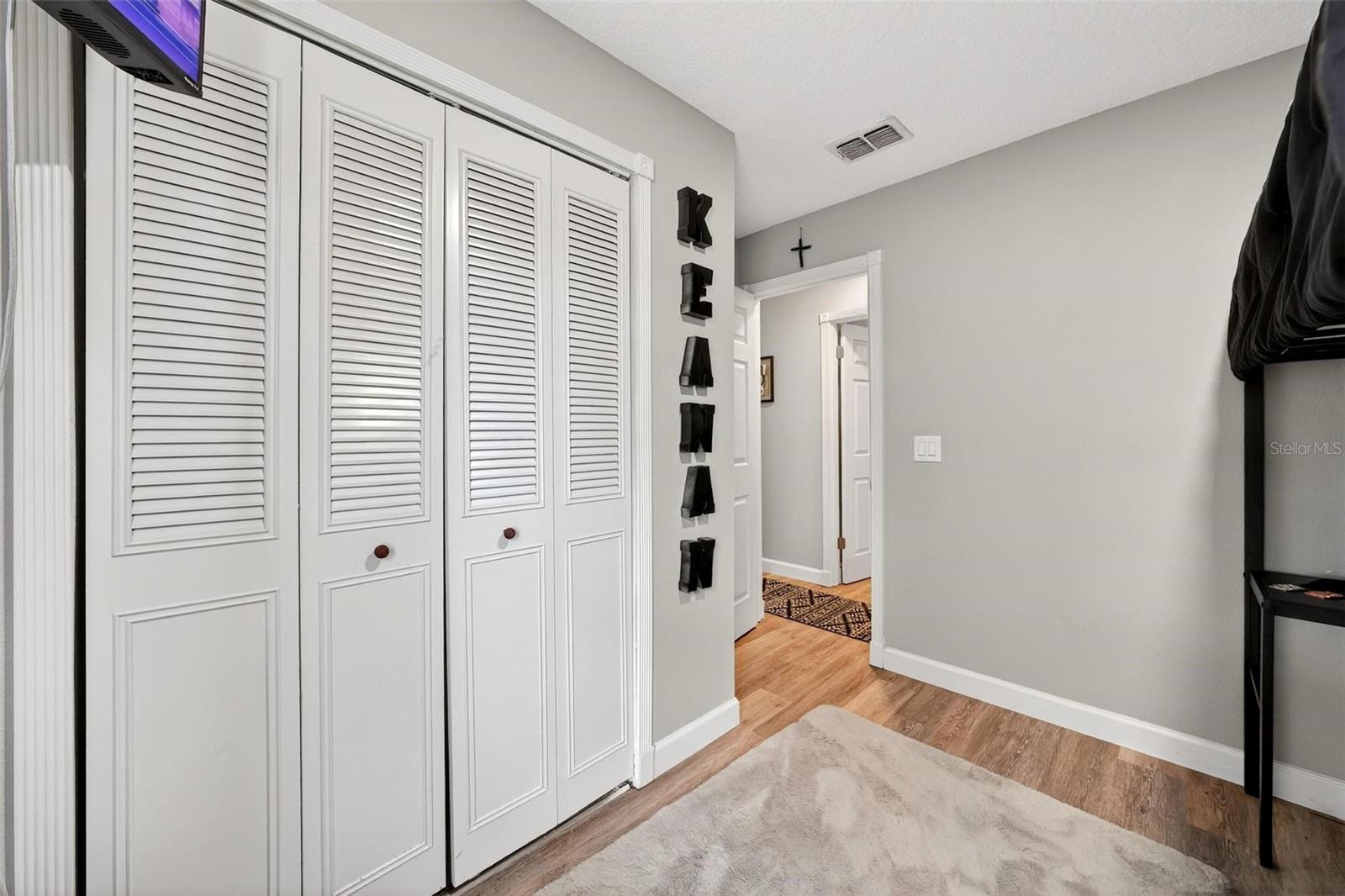 Image 47 of 71 For 106 Portland Street