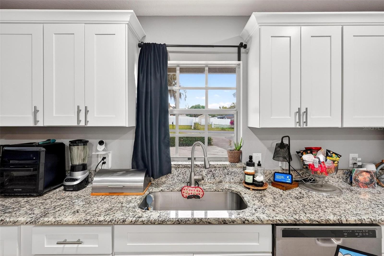 Image 55 of 71 For 106 Portland Street