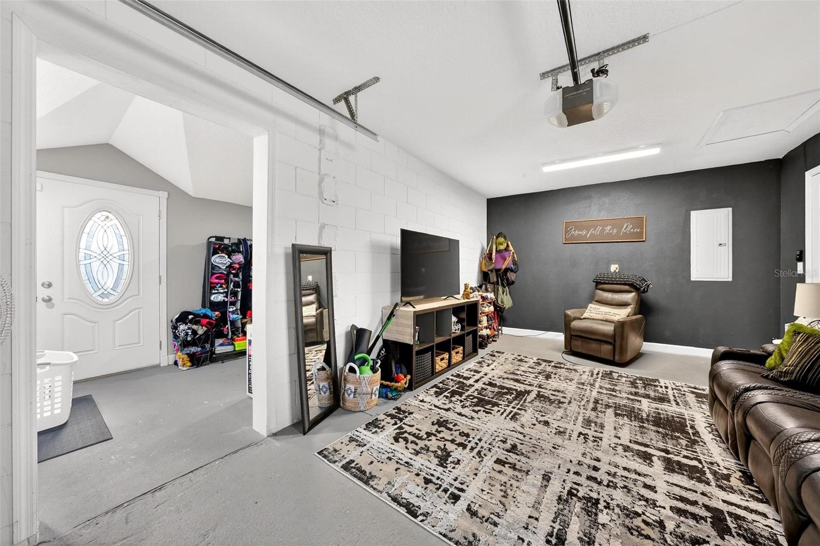 Image 58 of 71 For 106 Portland Street