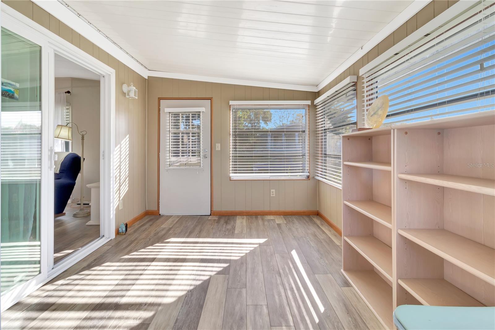 Image 13 of 33 For 2236 Evergreen Circle 1704