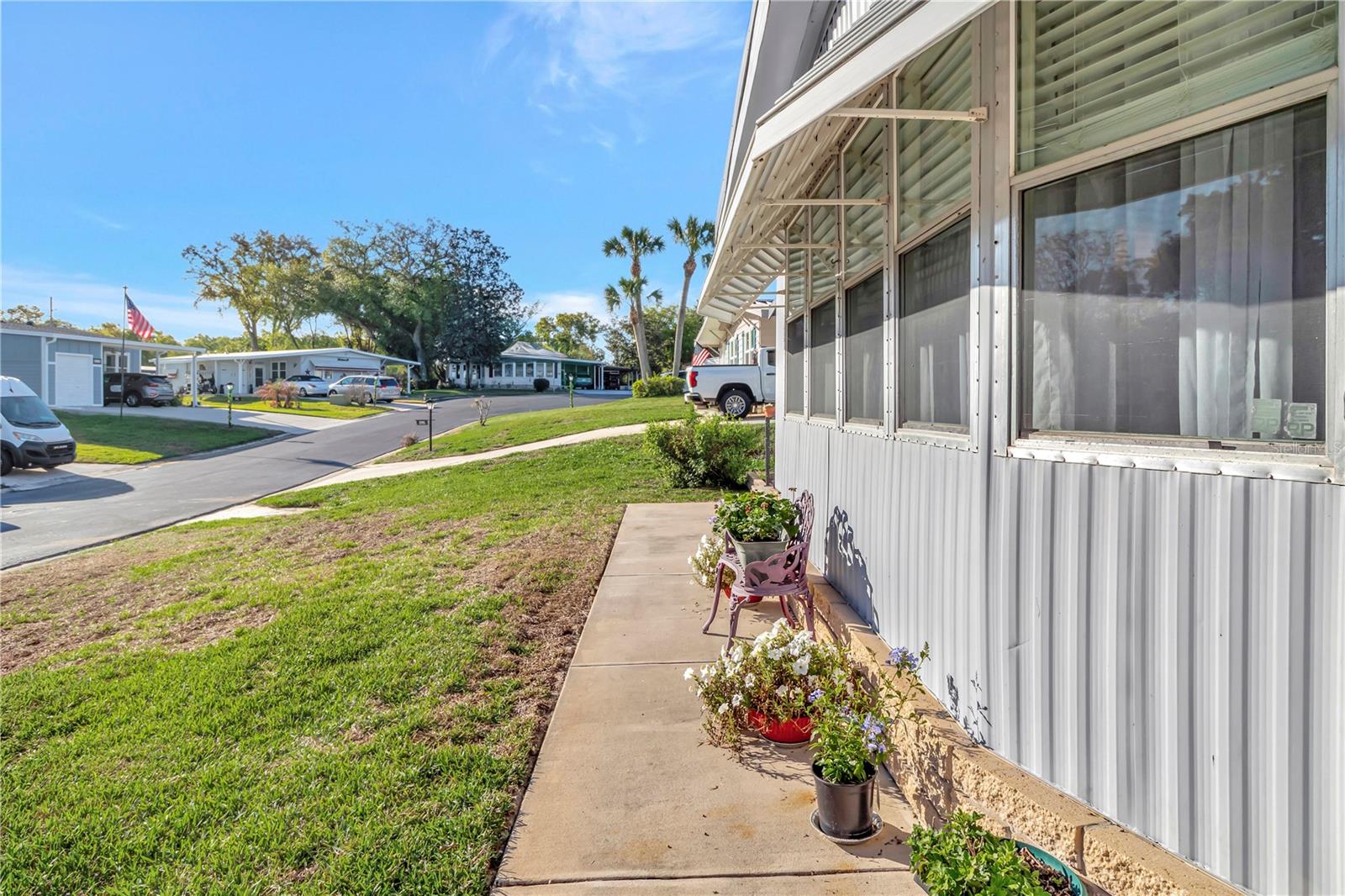 Image 4 of 33 For 2236 Evergreen Circle 1704