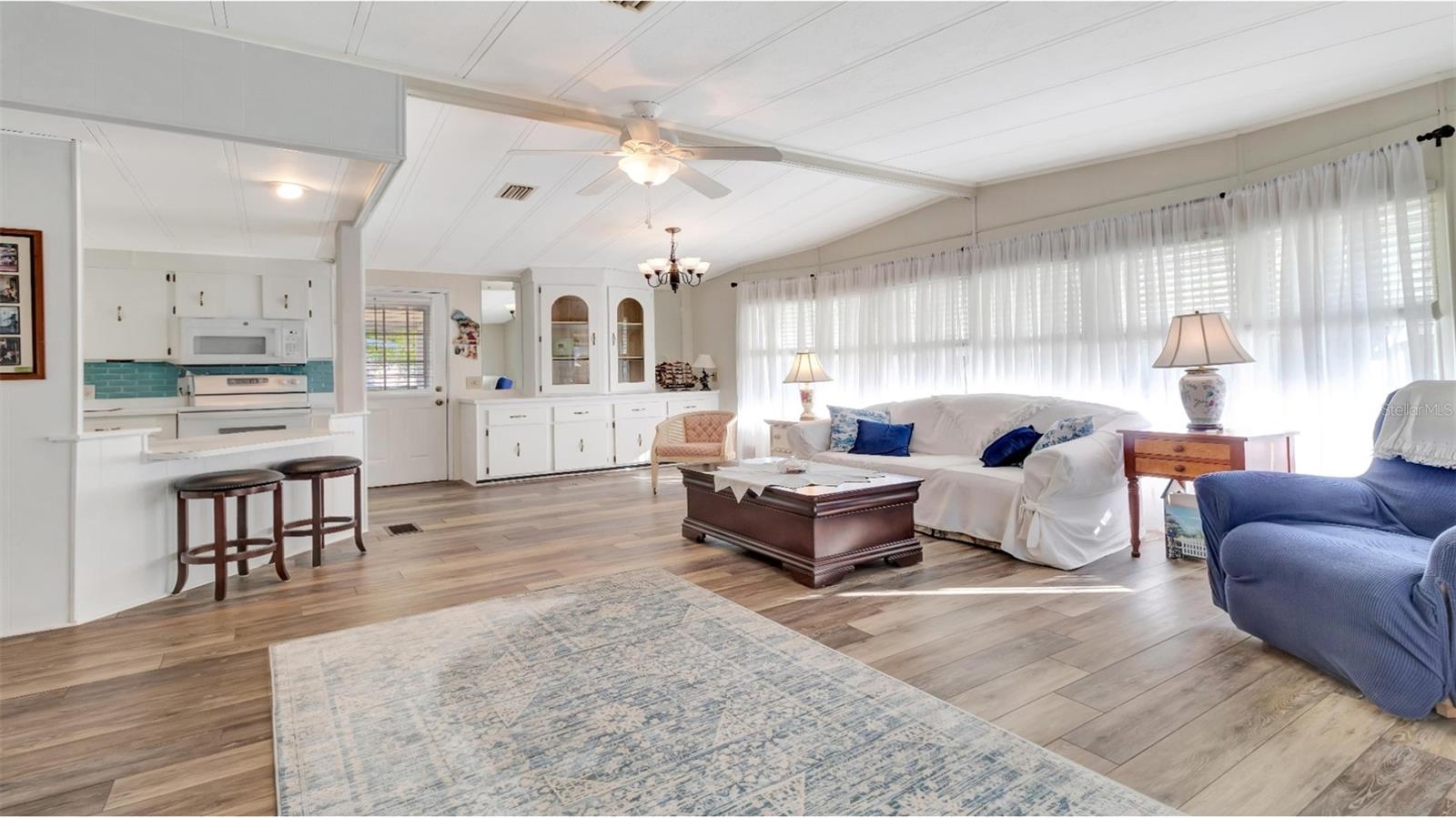 Image 6 of 33 For 2236 Evergreen Circle 1704