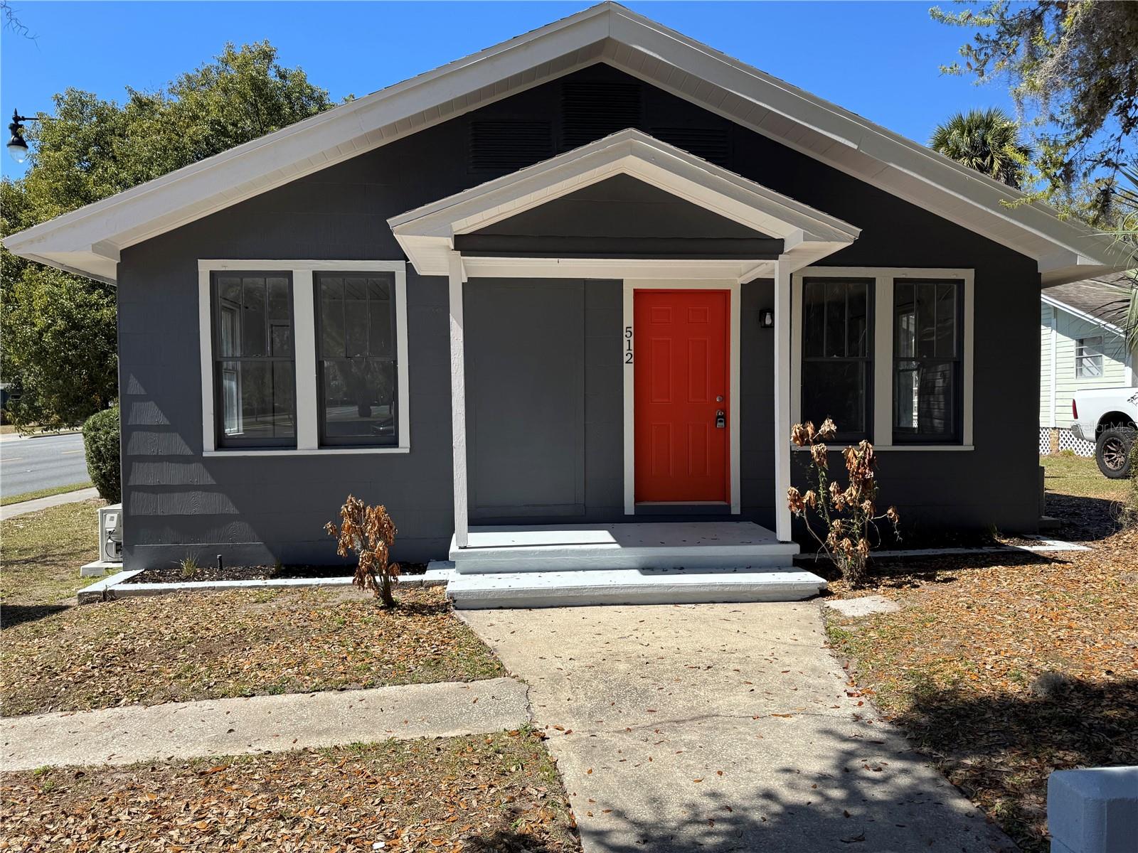 Details for 512 Dixie Avenue, LEESBURG, FL 34748