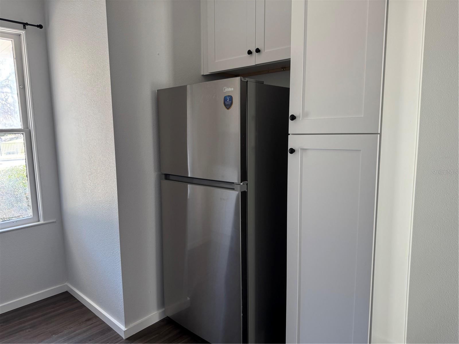 Image 5 of 10 For 412 6th Street